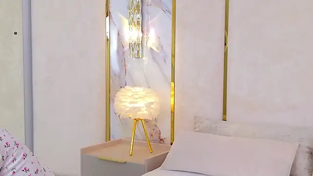 Snapshot of Jullia_Carter chatting on 02-19-25, 12:22 Jullia Carter online show from 02-19-25, 12:22