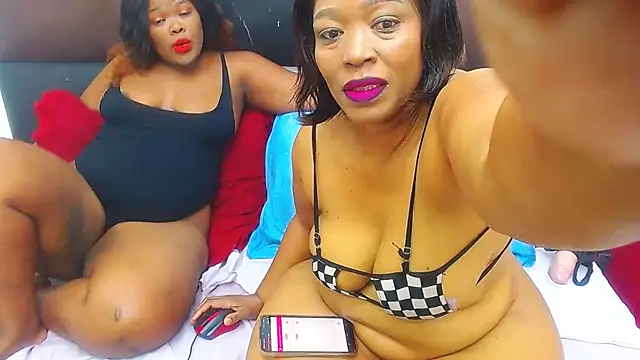 Brookylynbrownxx online show from 09-25-25, 05:33