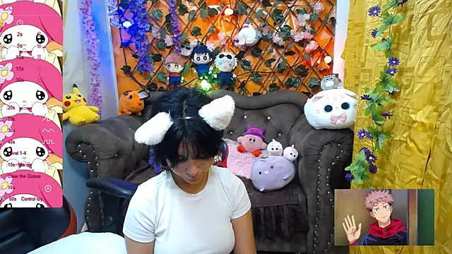 Snapshot of ravenn_20 chatting on 02-14-25, 11:31 ravenn 20 online show from 02-14-25, 11:31