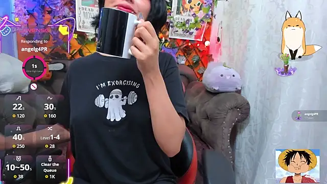 Snapshot of ravenn_20 chatting on 11-18-25, 11:36 ravenn 20 online show from 11-18-25, 11:36