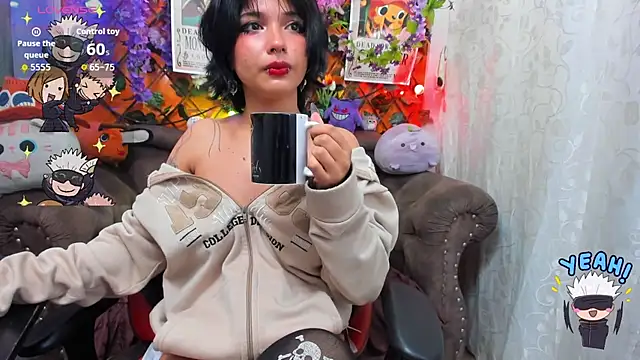 Snapshot of ravenn_20 chatting on 11-21-25, 11:31 ravenn 20 online show from 11-21-25, 11:31