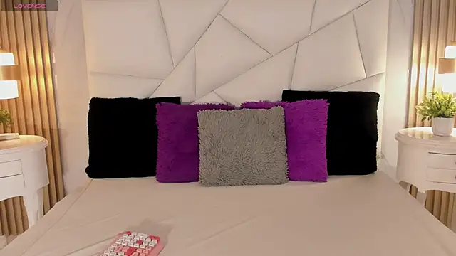 Snapshot of belacampbell chatting on 10-03-25, 05:37 belacampbell online show from 10-03-25, 05:37