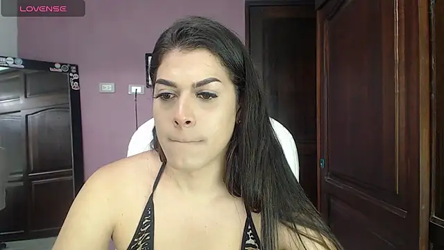 Luciana Ortiz1 online show from 01-10-25, 05:34