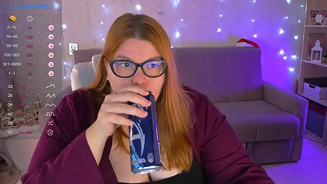 Snapshot of Melissa_Purr chatting on 12-20-24, 03:58 Melissa Purr online show from 12-20-24, 03:58