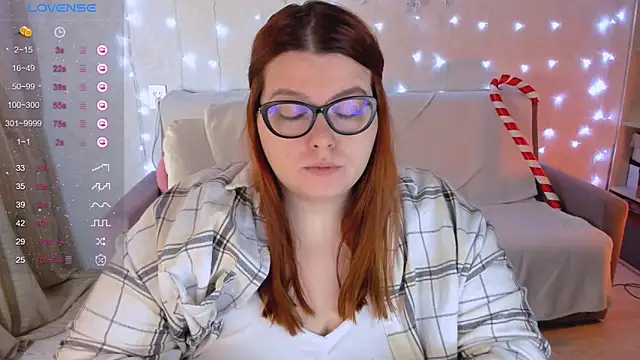 Snapshot of Melissa_Purr chatting on 01-07-25, 03:03 Melissa Purr online show from 01-07-25, 03:03