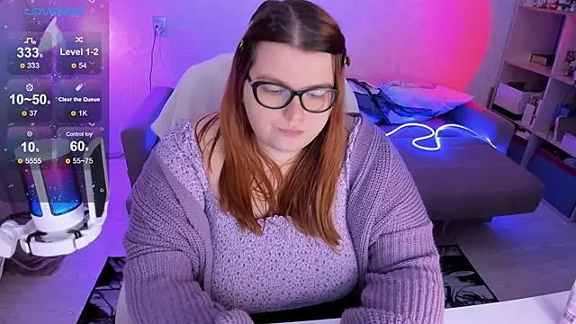 Snapshot of Melissa_Purr chatting on 02-11-25, 02:25 Melissa Purr online show from 02-11-25, 02:25