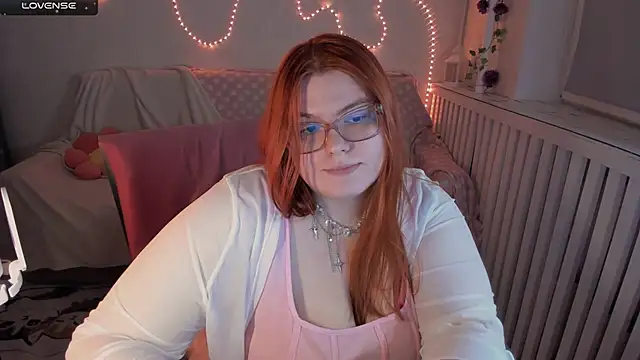 Snapshot of Melissa_Purr chatting on 11-06-25, 07:26 Melissa Purr online show from 11-06-25, 07:26