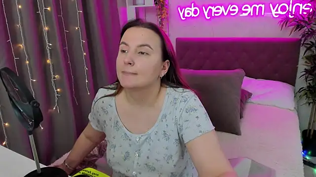 FeralPeach online show from 12-07-24, 08:33