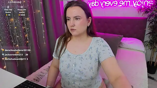 FeralPeach online show from 12-14-24, 08:23