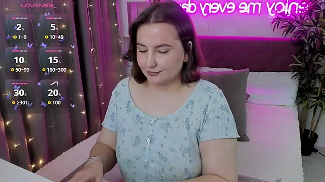 FeralPeach online show from 09-12-25, 05:29