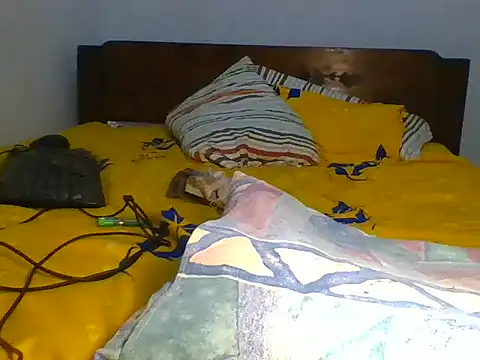 Snapshot of sherry_anne chatting on 01-15-26, 10:02 sherry anne online show from 01-15-26, 10:02