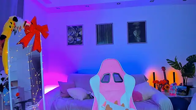 Alyssa Smitt online show from 02-13-25, 07:35