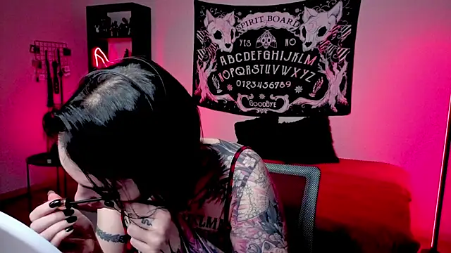 Magic Allie online show from 04-10-26, 06:56