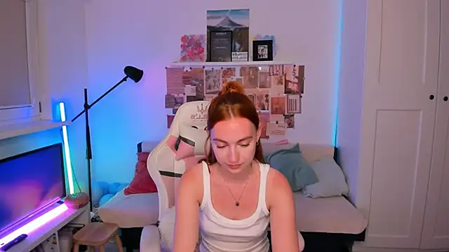 Mia Madden online show from 04-25-26, 02:36