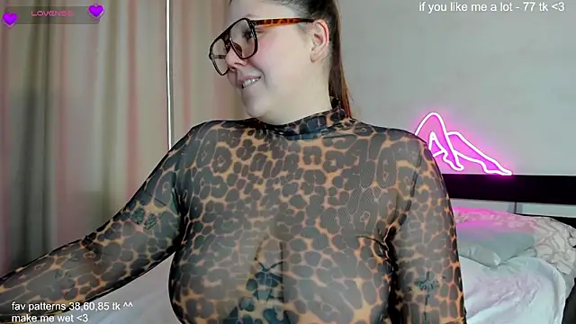 Ruth Oliver online show from 03-10-25, 08:15