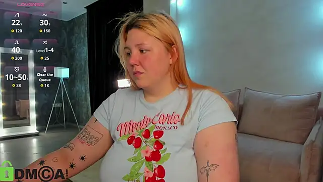 Ruth Oliver online show from 10-21-25, 01:06