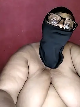 Snapshot of naughtygrannyXXX chatting on 12-21-24, 10:51 naughtygrannyXXX online show from 12-21-24, 10:51