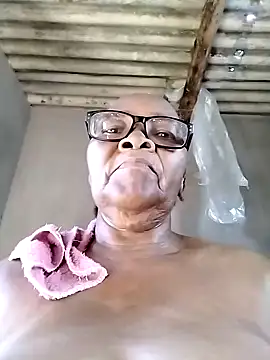 Snapshot of naughtygrannyXXX chatting on 01-28-25, 06:16 naughtygrannyXXX online show from 01-28-25, 06:16