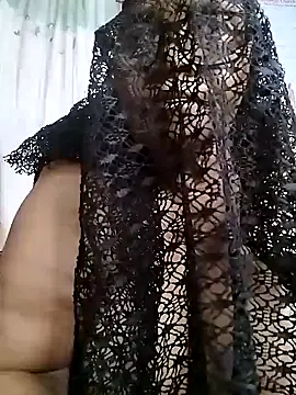 Snapshot of naughtygrannyXXX chatting on 01-28-25, 10:45 naughtygrannyXXX online show from 01-28-25, 10:45