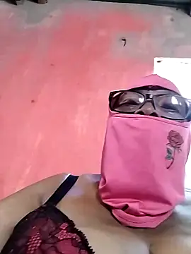 Snapshot of naughtygrannyXXX chatting on 02-14-25, 06:45 naughtygrannyXXX online show from 02-14-25, 06:45