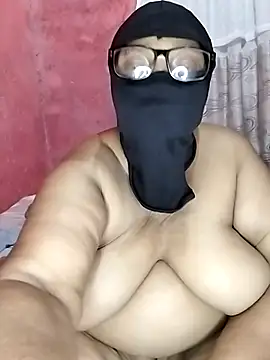 Snapshot of naughtygrannyXXX chatting on 09-14-25, 07:35 naughtygrannyXXX online show from 09-14-25, 07:35