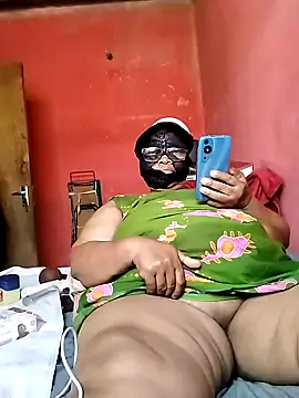 Snapshot of naughtygrannyXXX chatting on 09-22-25, 09:11 naughtygrannyXXX online show from 09-22-25, 09:11