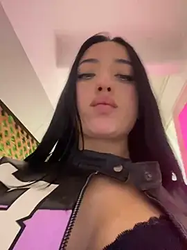 Ady 18 online show from 12-17-24, 07:48