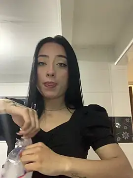 Ady 18 online show from 01-04-25, 04:43