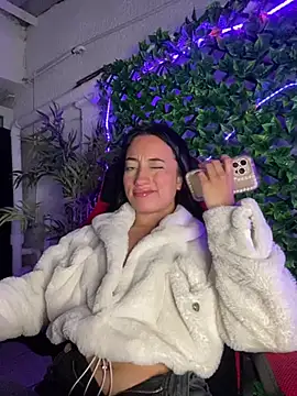 Ady 18 online show from 02-04-25, 12:08