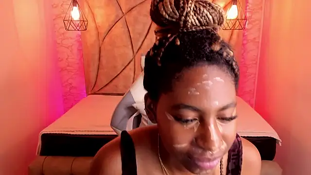 Queen perla  online show from 02-12-25, 12:33