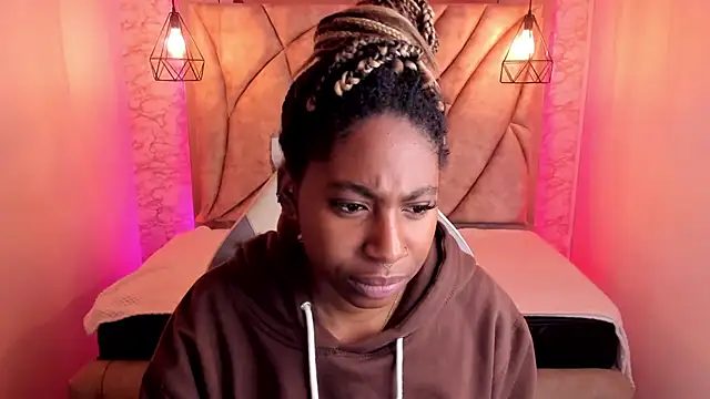 Queen perla  online show from 02-13-25, 12:21