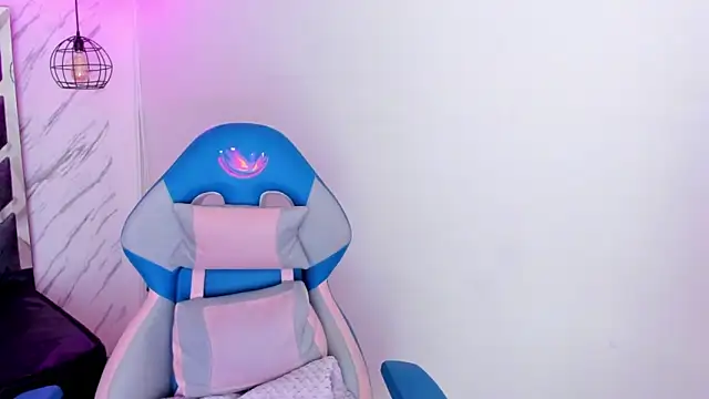 Queen perla  online show from 11-03-25, 11:55