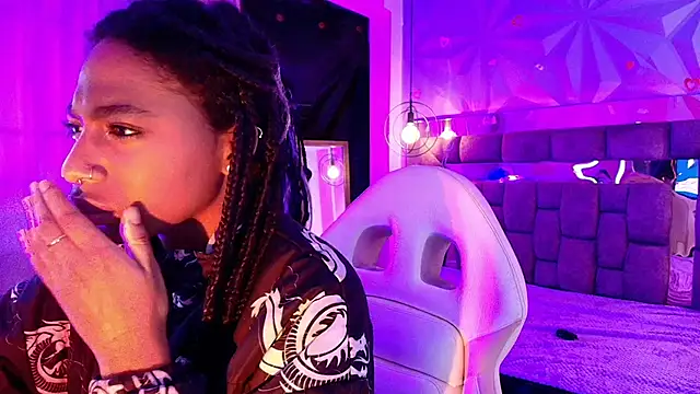 Queen perla  online show from 02-22-26, 01:07