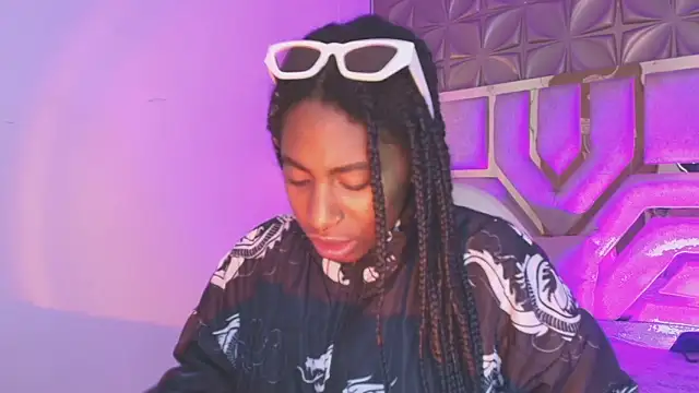 Queen perla  online show from 03-21-26, 12:10