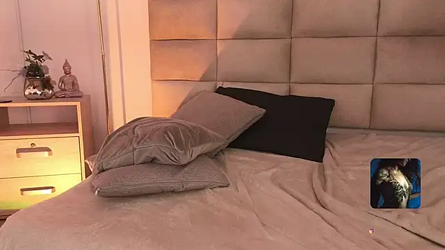 mssjulia online show from 01-22-25, 12:27