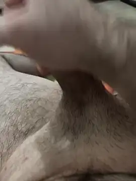 Snapshot of mariuana223 chatting on 03-17-25, 02:45 mariuana223 online show from 03-17-25, 02:45