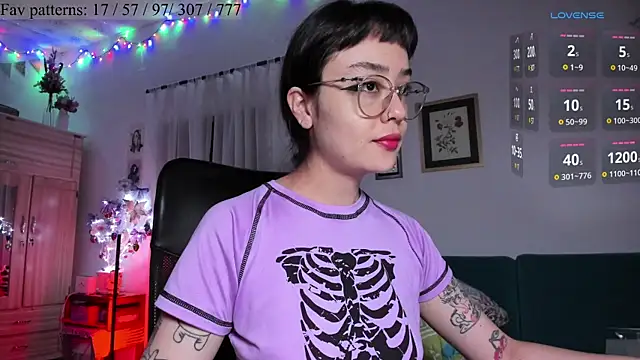 Conlosmichis online show from 12-30-24, 11:04