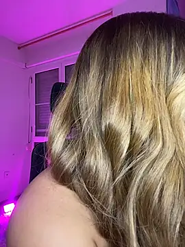 Snapshot of Agnescruzz chatting on 03-15-26, 05:08 Agnescruzz online show from 03-15-26, 05:08