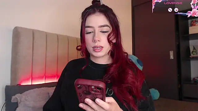 Snapshot of Your_rosalie chatting on 01-08-26, 04:26 Your rosalie online show from 01-08-26, 04:26