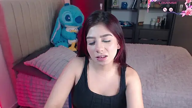 Snapshot of Your_rosalie chatting on 02-03-26, 06:40 Your rosalie online show from 02-03-26, 06:40