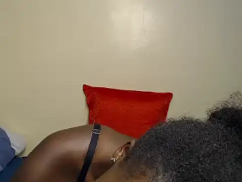 Snapshot of erlyn_misha chatting on 03-03-25, 04:14 erlyn misha online show from 03-03-25, 04:14