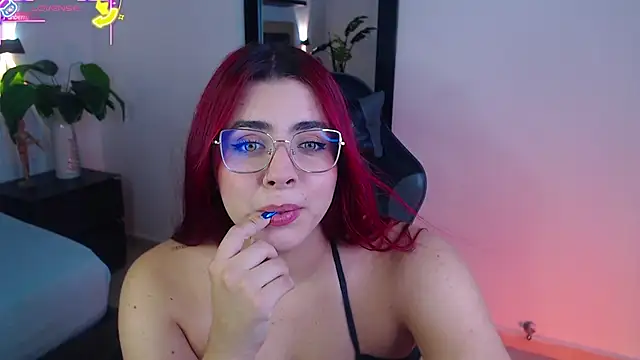 Snapshot of lizowenn_ chatting on 09-10-25, 07:25 lizowenn online show from 09-10-25, 07:25