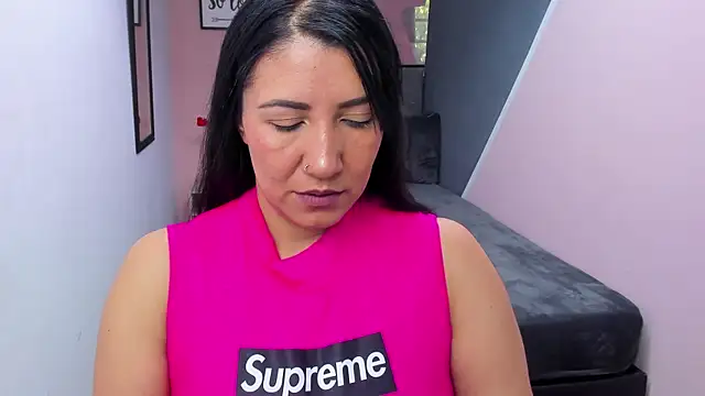 GiaFox  online show from 02-19-25, 12:33