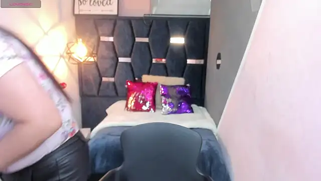 GiaFox  online show from 09-09-25, 08:41