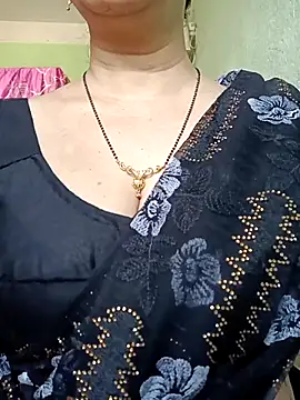 Snapshot of Rosy-B chatting on 03-23-26, 09:46 Rosy-B online show from 03-23-26, 09:46