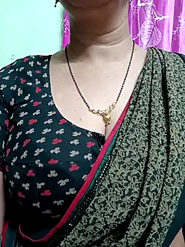 Snapshot of Rosy-B chatting on 03-24-26, 09:09 Rosy-B online show from 03-24-26, 09:09