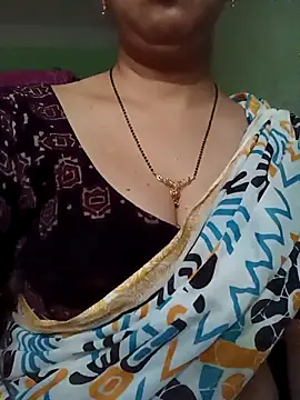 Snapshot of Rosy-B chatting on 03-28-26, 12:32 Rosy-B online show from 03-28-26, 12:32
