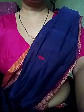 Snapshot of Rosy-B chatting on 04-16-26, 12:22 Rosy-B online show from 04-16-26, 12:22