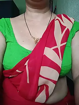 Snapshot of Rosy-B chatting on 06-02-26, 12:01 Rosy-B online show from 06-02-26, 12:01