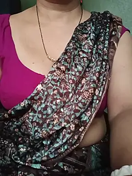 Snapshot of Rosy-B chatting on 06-08-26, 11:49 Rosy-B online show from 06-08-26, 11:49